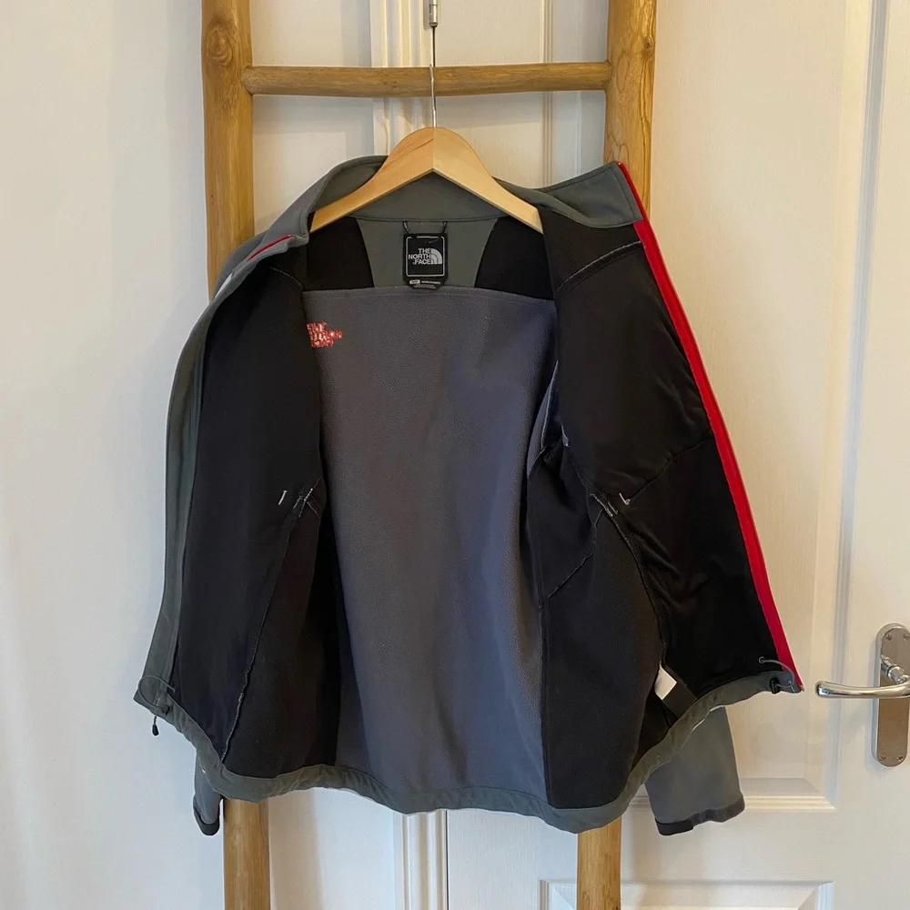 The North Face Men's Small Apex Bionic Softshell Full Zip Jacket Gray Gorpcore